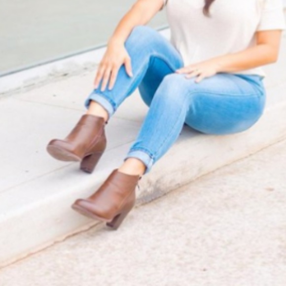 Burnished brown faux leather booties - Picture 4 of 5